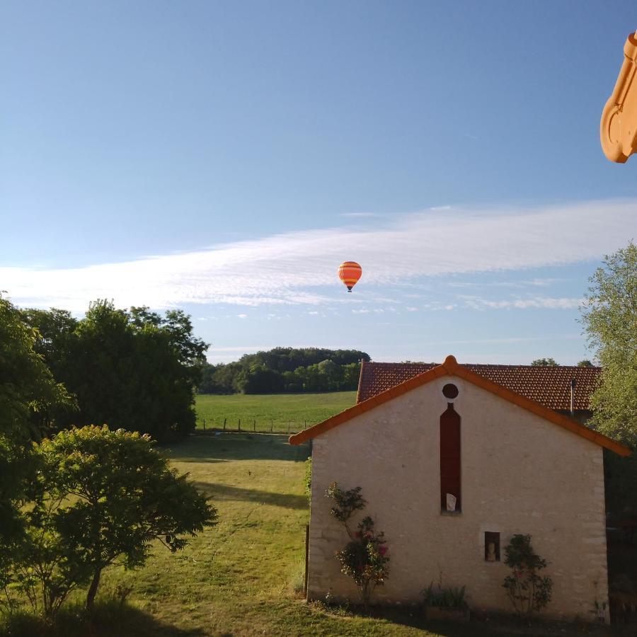 Au Repos Des Elfes Villa Braye-sous-Faye Exterior photo