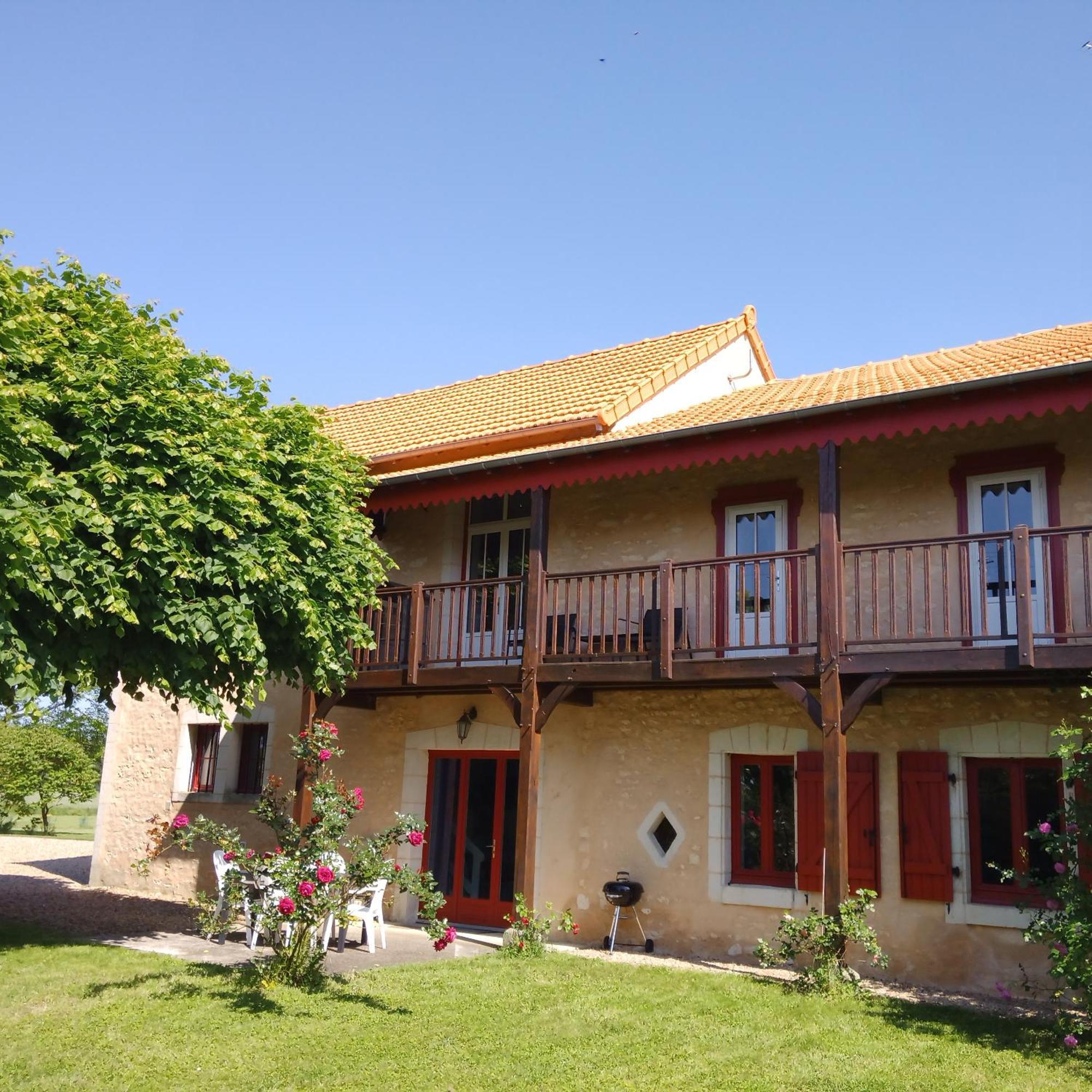 Au Repos Des Elfes Villa Braye-sous-Faye Exterior photo